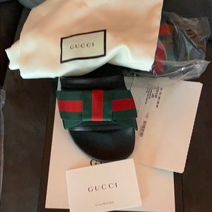 Gucci Bow Slides Size 37 or 7 US